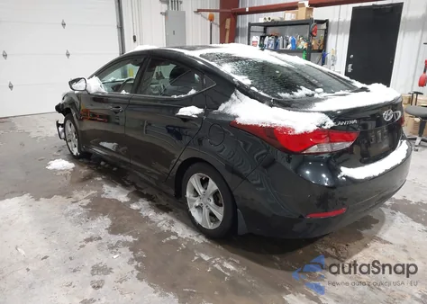 2016 Hyundai Elantra Value Edition z USA, uszkodzony, nr VIN KMHDH4AE4GU553373